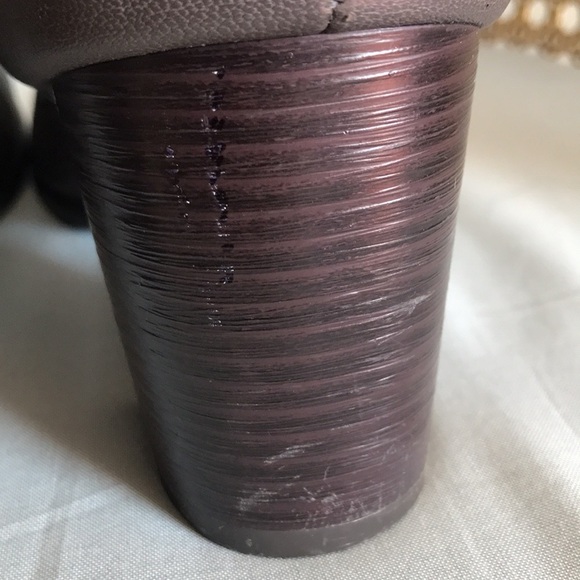 Journee Collection, gray faux leather, rounded toe, zip up heeled boots size 8 - Picture 9 of 12